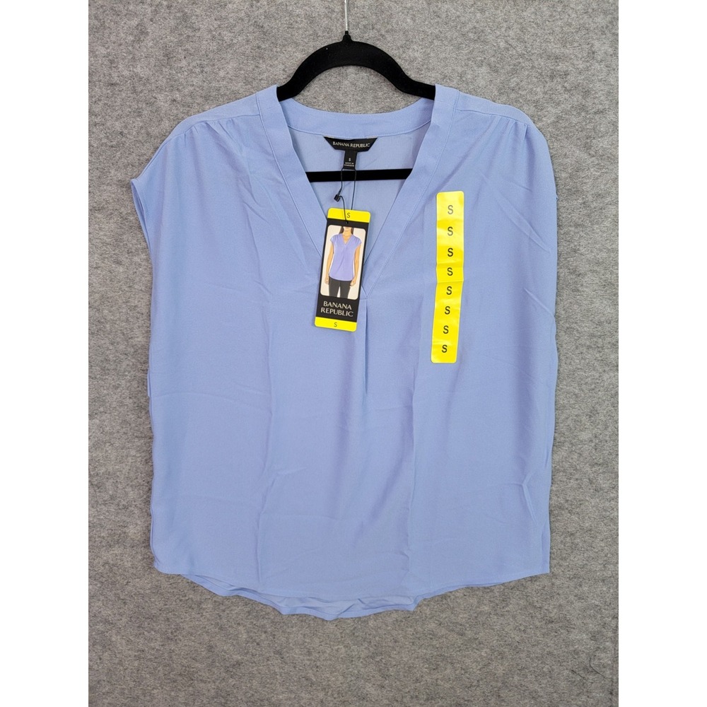 Banana Republic Ladies' Short Sleeve V-Neck Blouse Blue Size Small